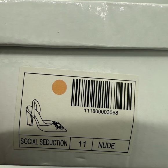 Mata Social SeductionTransparent embellished shoes  size 11 NWB - Picture 8 of 8